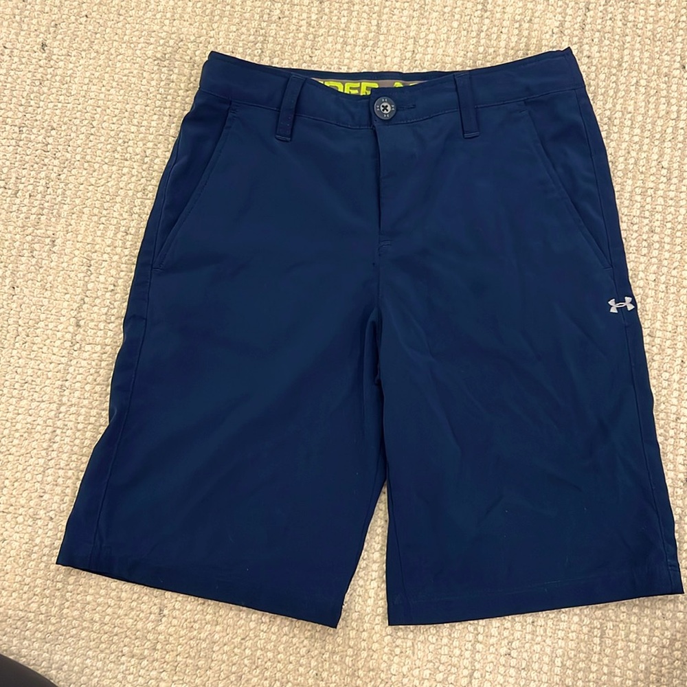 Boys under Armour golf shorts - blue size YMD